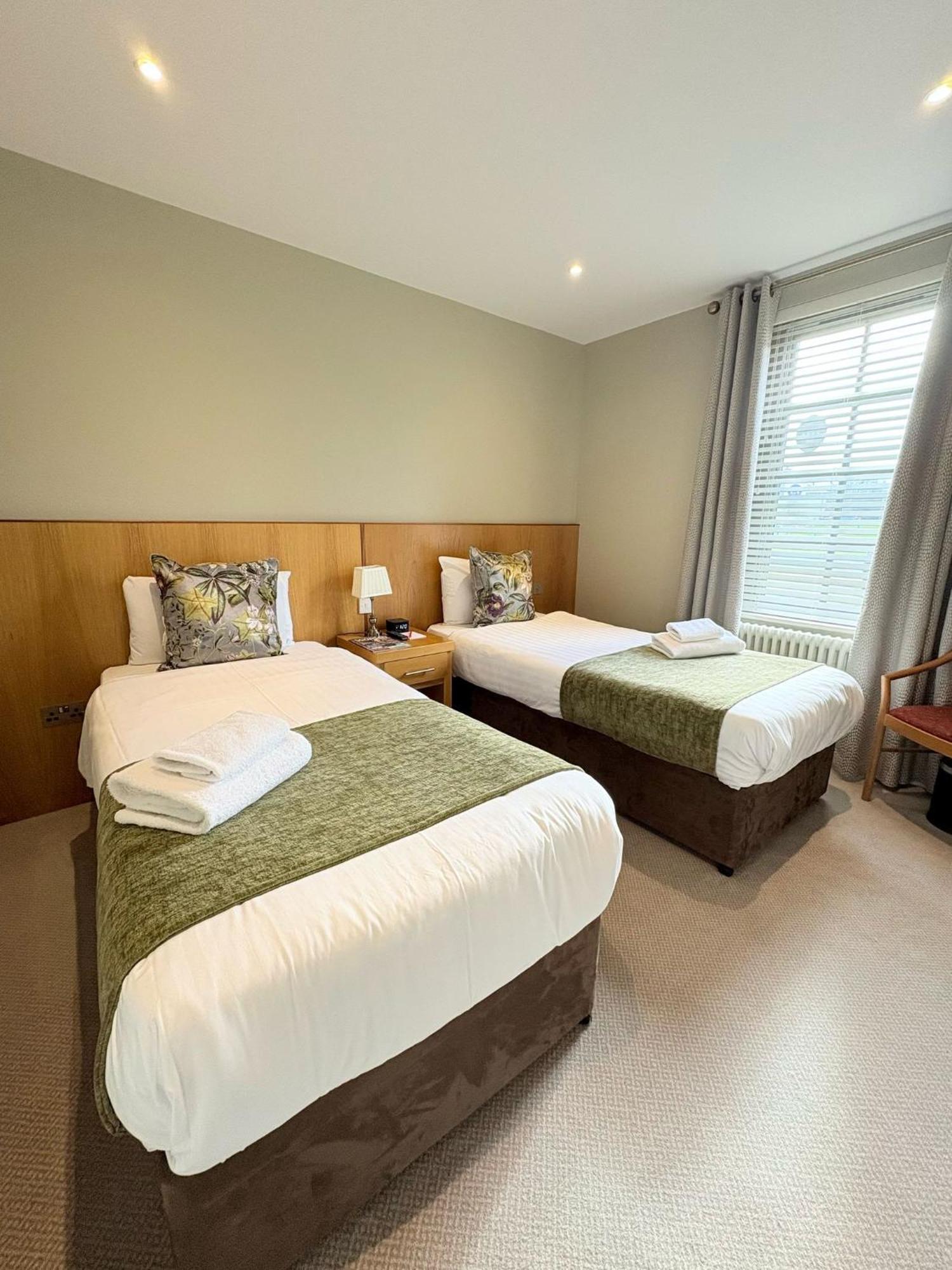 Lodge At Lough Erne Эннискиллен Экстерьер фото