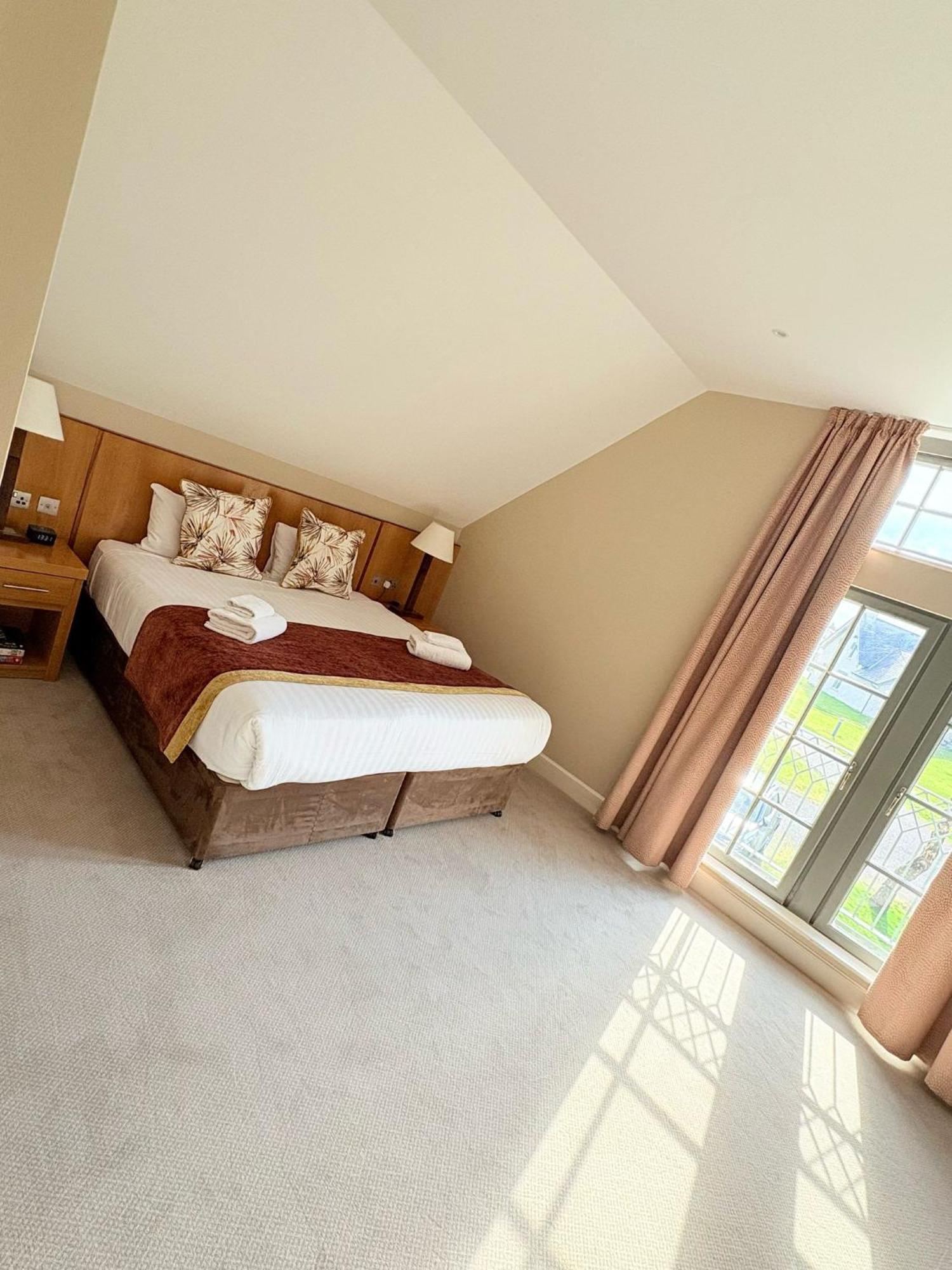 Lodge At Lough Erne Эннискиллен Экстерьер фото